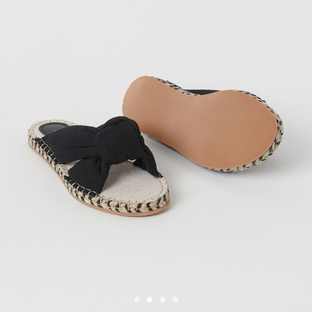 H&M Knot Detail Sandals